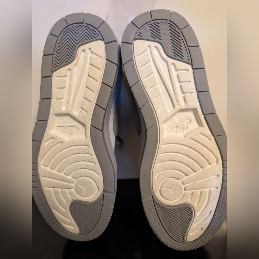 Air Jordan 1 Elevate Low "Stealth/Titanium" Sneakers Size MSRP $140 - Picture 7 of 8